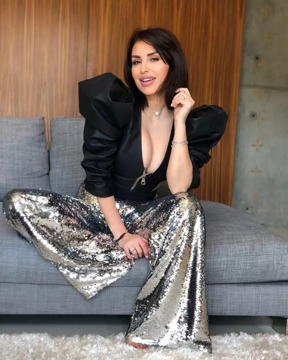 Roxana Blagu va fi domnişoara de onoare a Adelinei Pestriţu