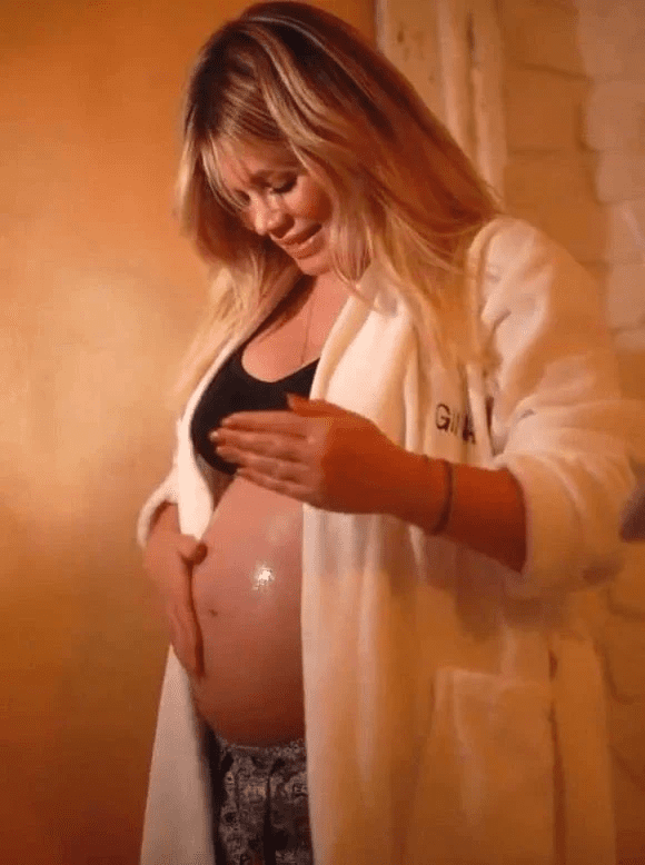 gina-Pistol-insarcinata