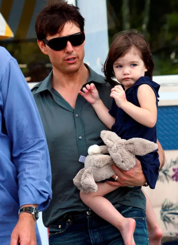 tom cruise si suri cruise