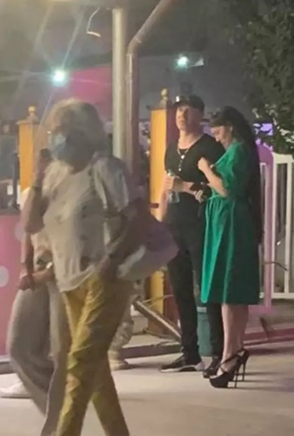 alin-oprea-si-amanta-pe-litoral