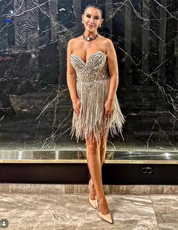 Mirela Banias