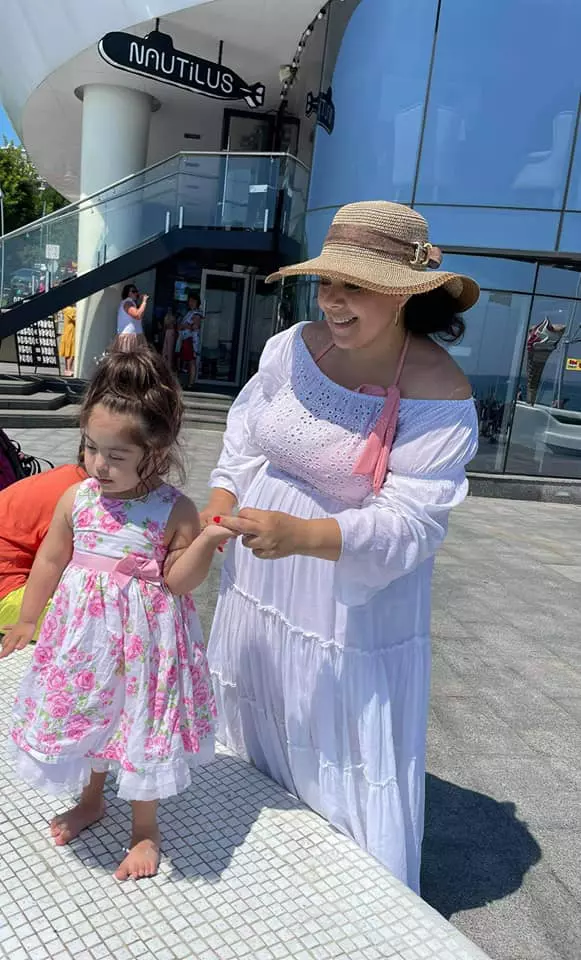 anisoara dabija si fiica ei