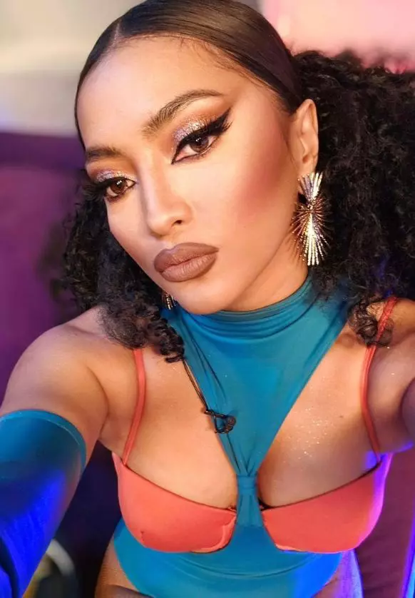 bella