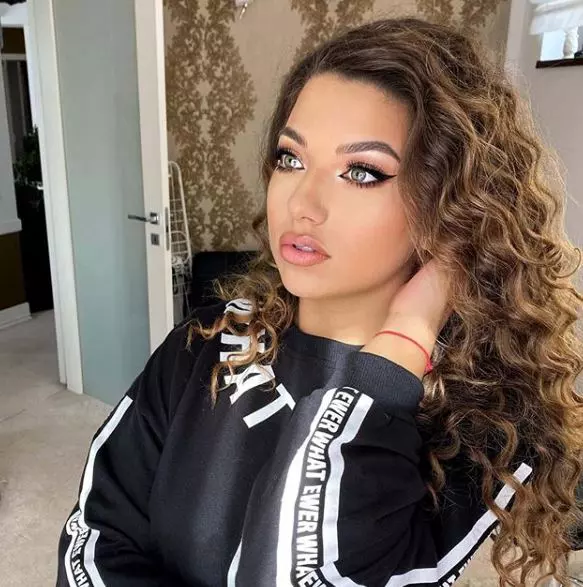 Cătălina-Șeicaru-a-născut