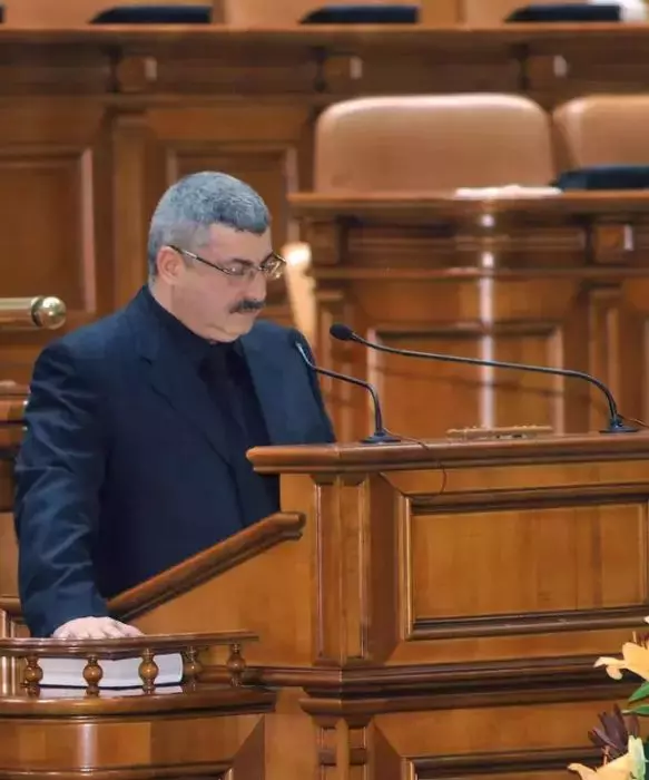 prigoana in parlament
