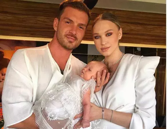 Gina-Chirila-si-Bogdan-Vladau-si-au-botezat-fetita