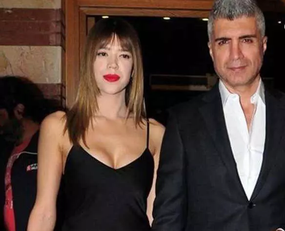 Feyza-Aktan-249055011_10159100337152572_4266746128638907543_n