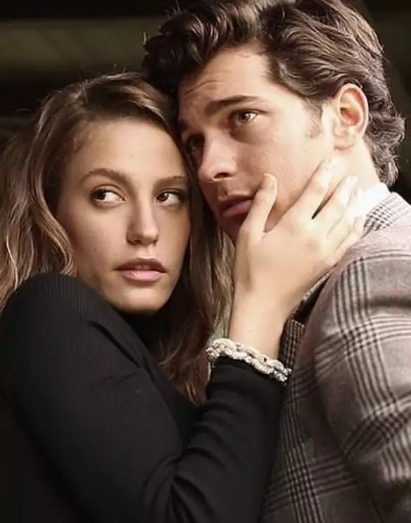 Çagatay Ulusoy și Serenay Sarıkaya