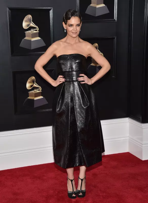 katie holmes la premiile grammy 2018