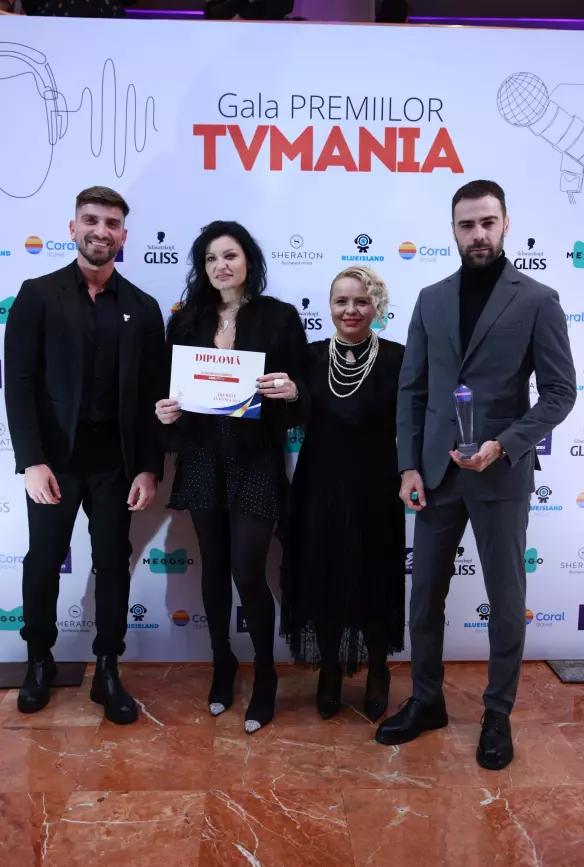 echipa de la Clanul la premiile TVmania 2024