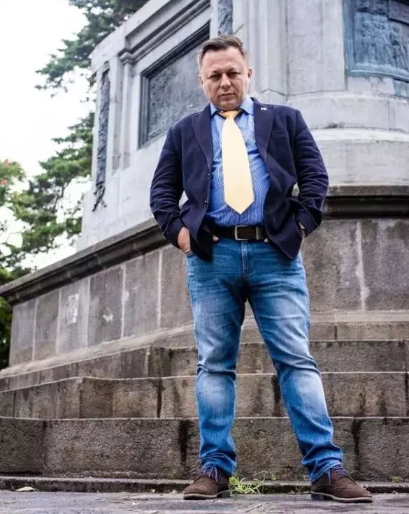 Dragos-Dolanescu-vaccinat-de-cinci-ori-7