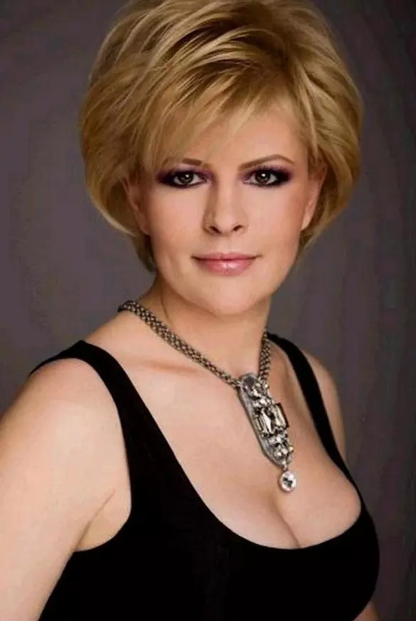 A-3290871-1476468141-7676