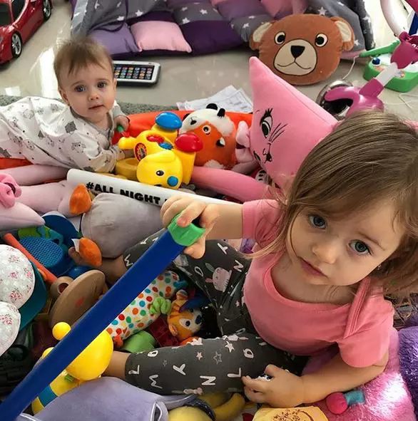 fetitele-lui-Gabriela-Cristea