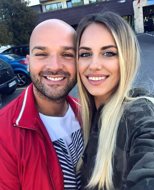 sotia-lui-andrei-stefanescu-un-nou-atac-la-adresa-internautilor-znimeni-nu-le-da-un-pumn-in-gura_3_size24