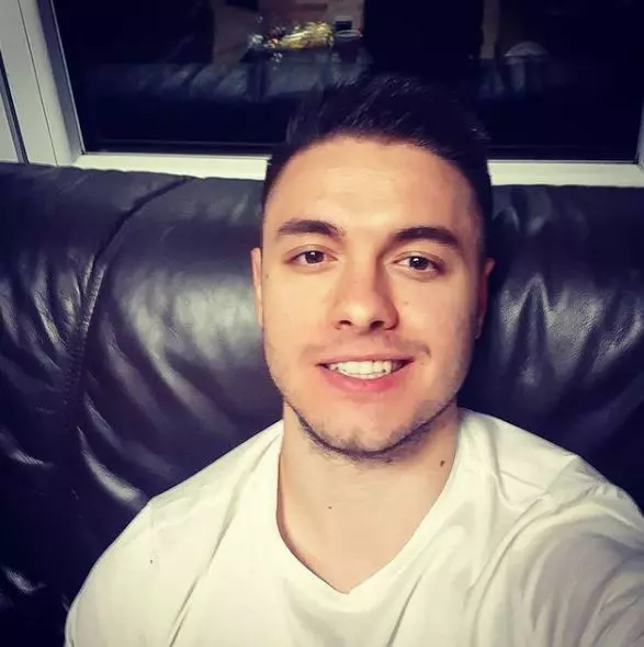 Cine este Albert Oprea de la Survivor?