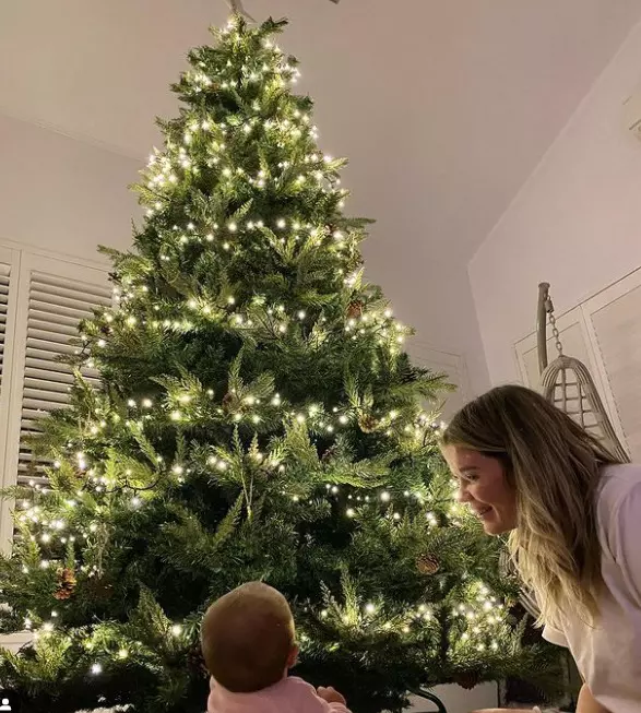 Gina-Pistol-zi-de-nastere-1-1