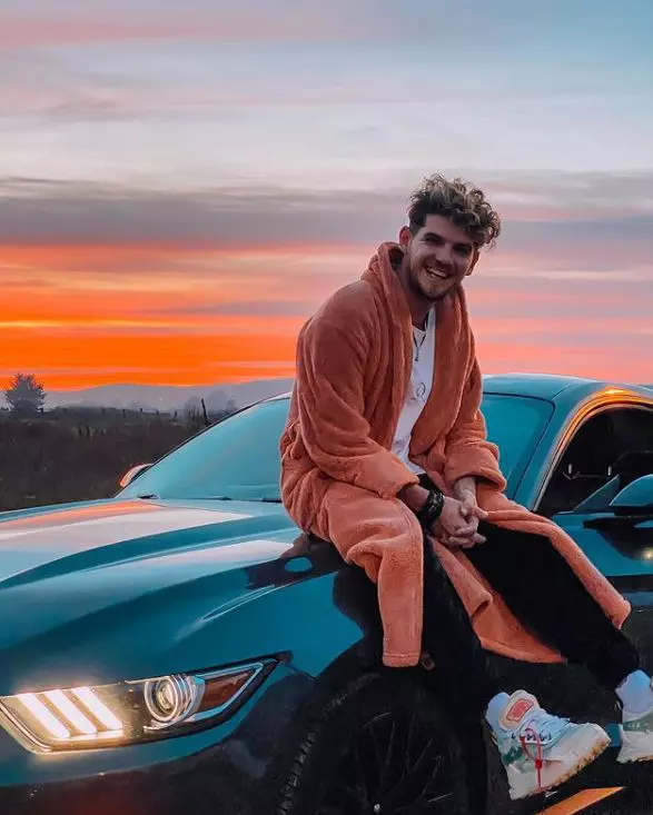 Cine este Cuza de la Asia Express