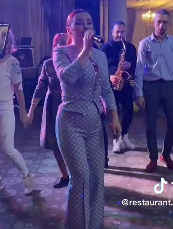 carmen-de-la-salciua-poza