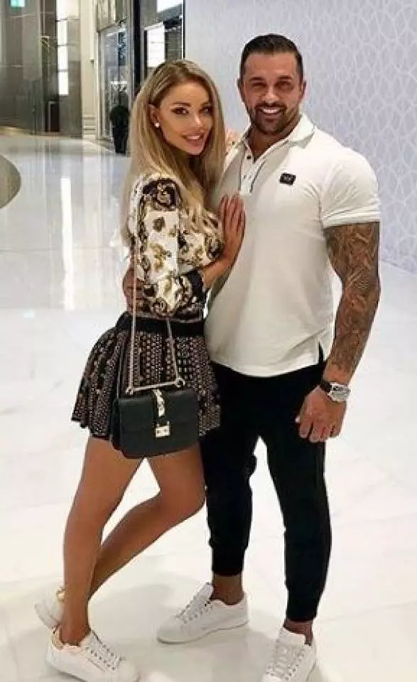 Bianca Drăgușanu și Alex Bodi s-au despărțit (4)
