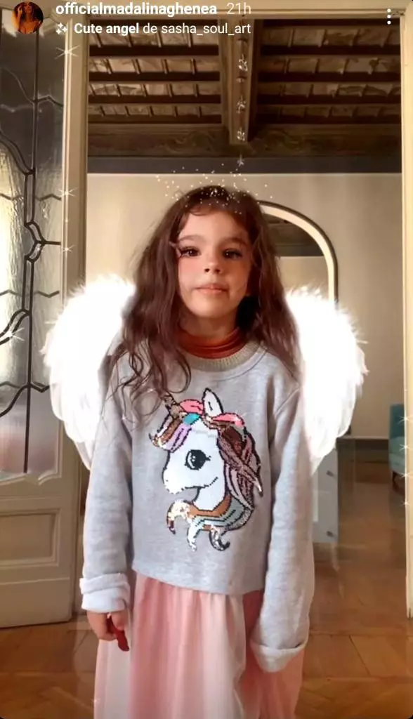 Cum arată fiica Mădălinei Ghenea. Micuța Charlotte vorbește italiana (1)