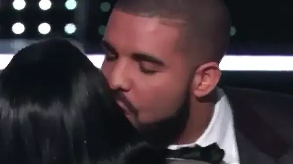 Drake si Rihanna