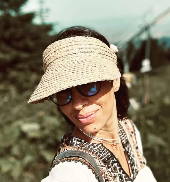 loredana dinu 6