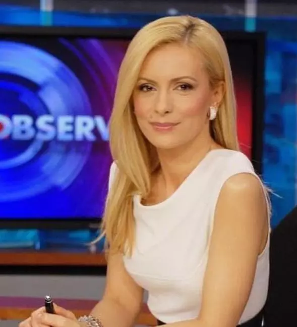 simona-gherghe-debut-4