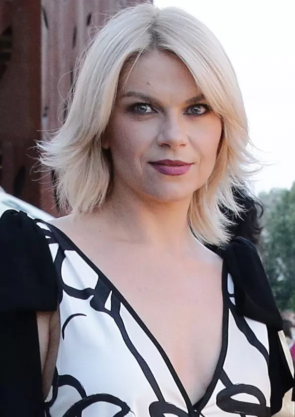 Andreea Marinescu beauty looks