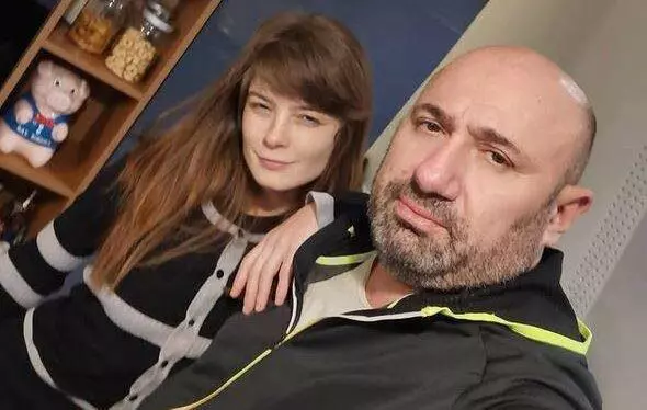 catalin-scarlatescu-iubita-e1653557956813