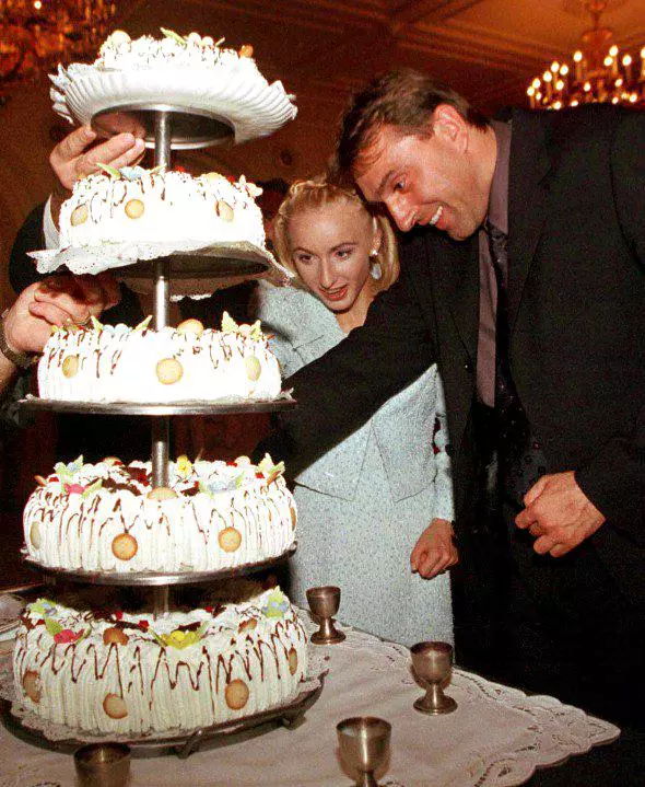 gabiSazaboSzoltGyongyossyOct1999epa04-590x719