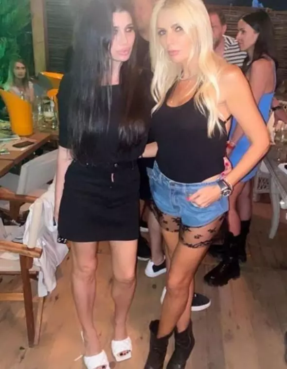 laura vicol 7