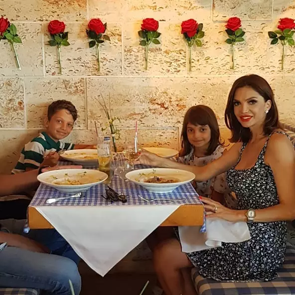 Cristina Spătar și copiii ei