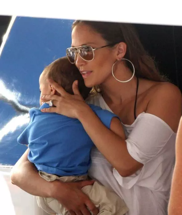 Jennifer Lopez