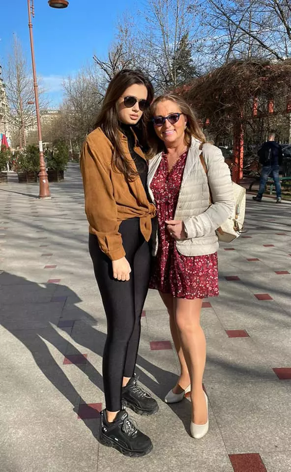 Fosta-sotie-Bebe-Cotimanis4