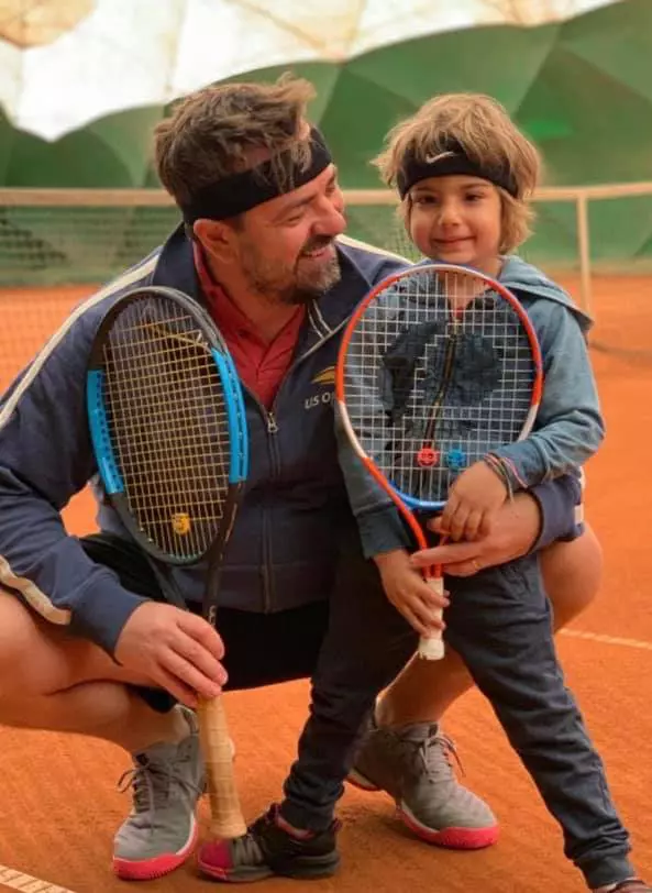 Horia-Brenciu-un-tatic-dedicat