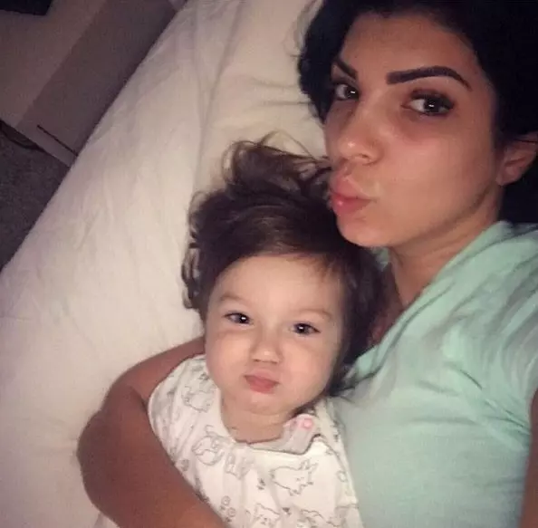 Andreea-Tonciu-fara-machiaj-13