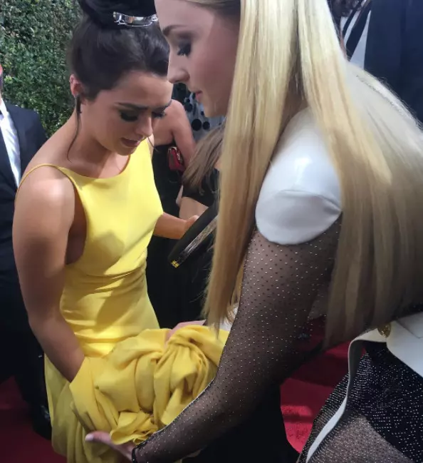 Maisie Williams si Sophie Turner