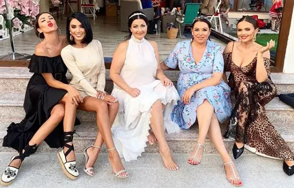 Anca Ciota, Adelina Pestritu, Gariela Cristea, Oana Roman, Cristina Siscanu