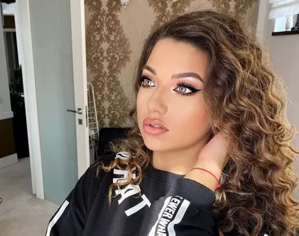 Catalina-Seicaru-1-1