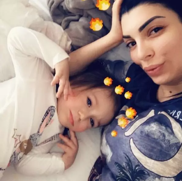 Andreea-Tonciu-fara-machiaj-14