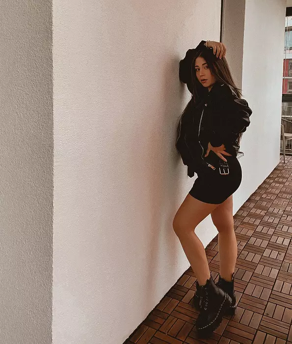 Cum și-a redobândit Nicole Cherry silueta de dinaintea sarcinii în nici jumătate de an
