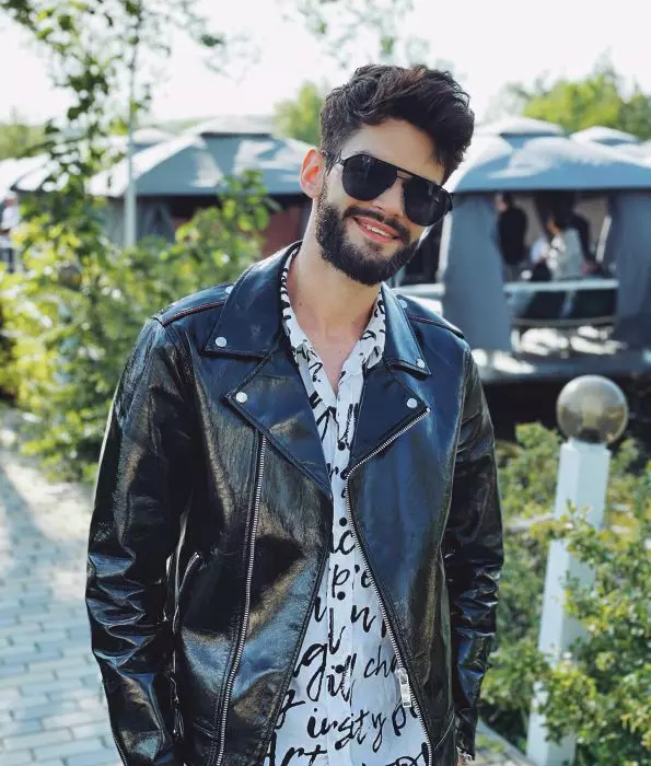 cine-este-edward-sanda-8