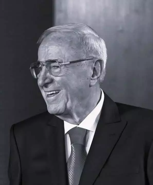 Viorel Păunescu9