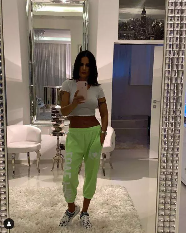 casa-oana-zavoranu-3