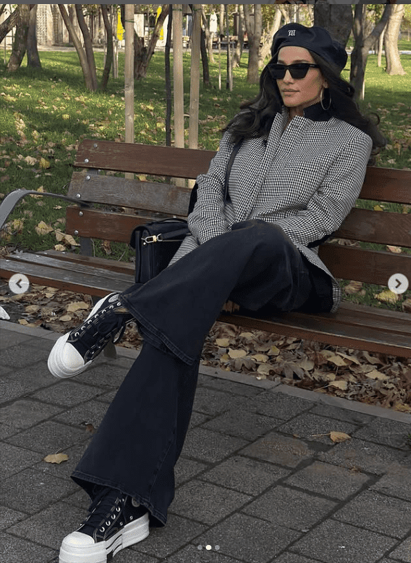 claudia-patrascanu-pe-banca-in-parc