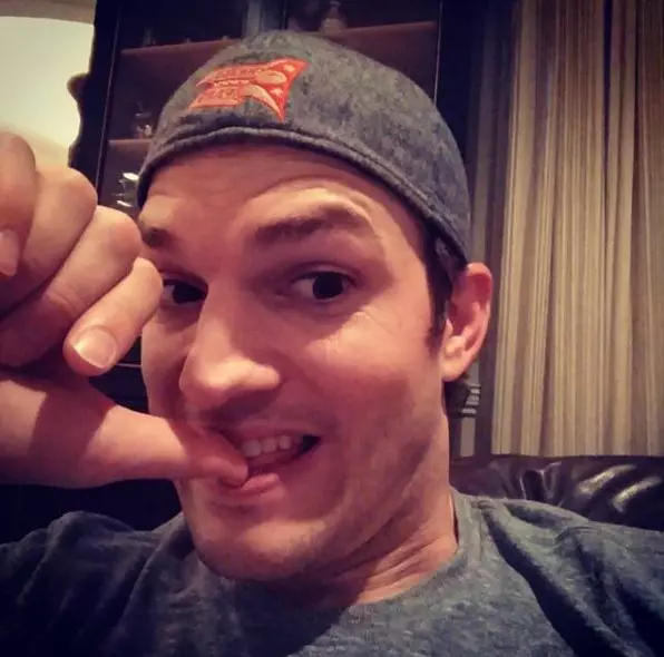 Ashton-Kutcher-7