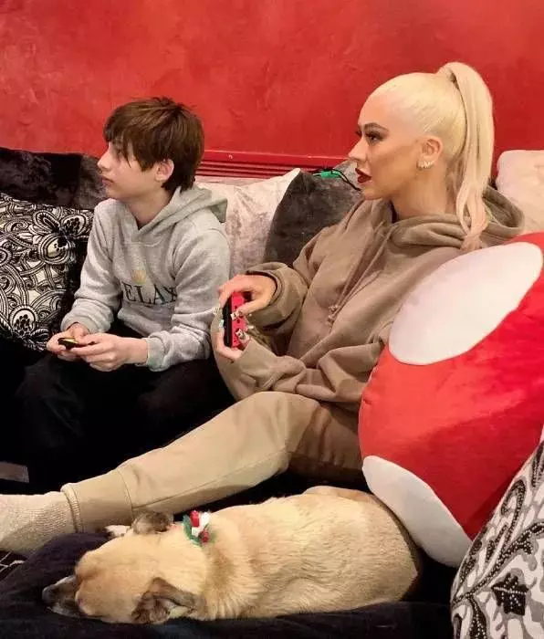christina aguilera si max
