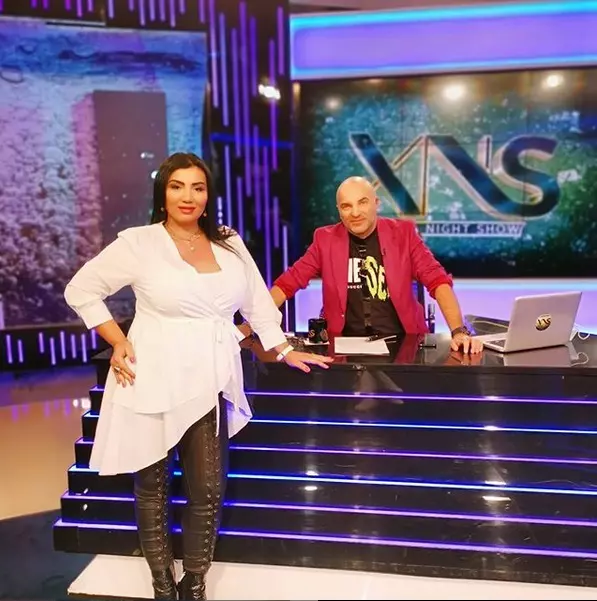 adriana-bahmuteanu-pregatita-sa-ramana-insarcinata-2