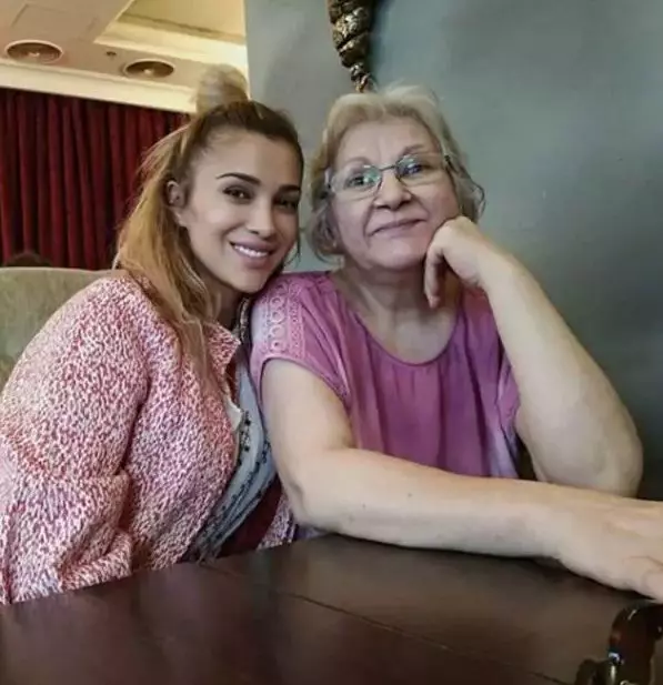 lora-mama-3