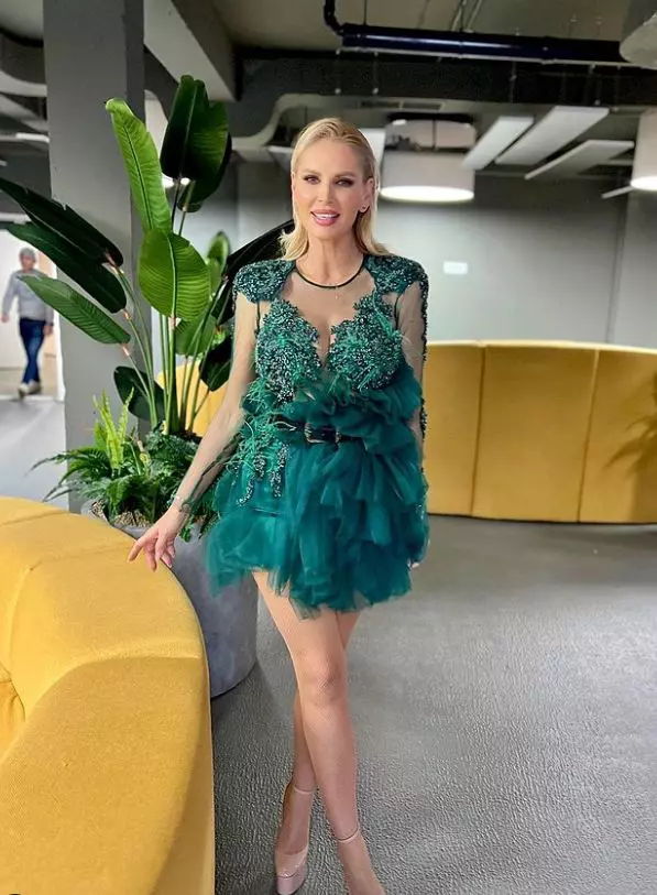 Andreea Bănică (29)